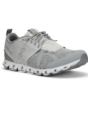 On Cloud Terry Running Shoes Grey Neutral | Women's Size 7.5⁠